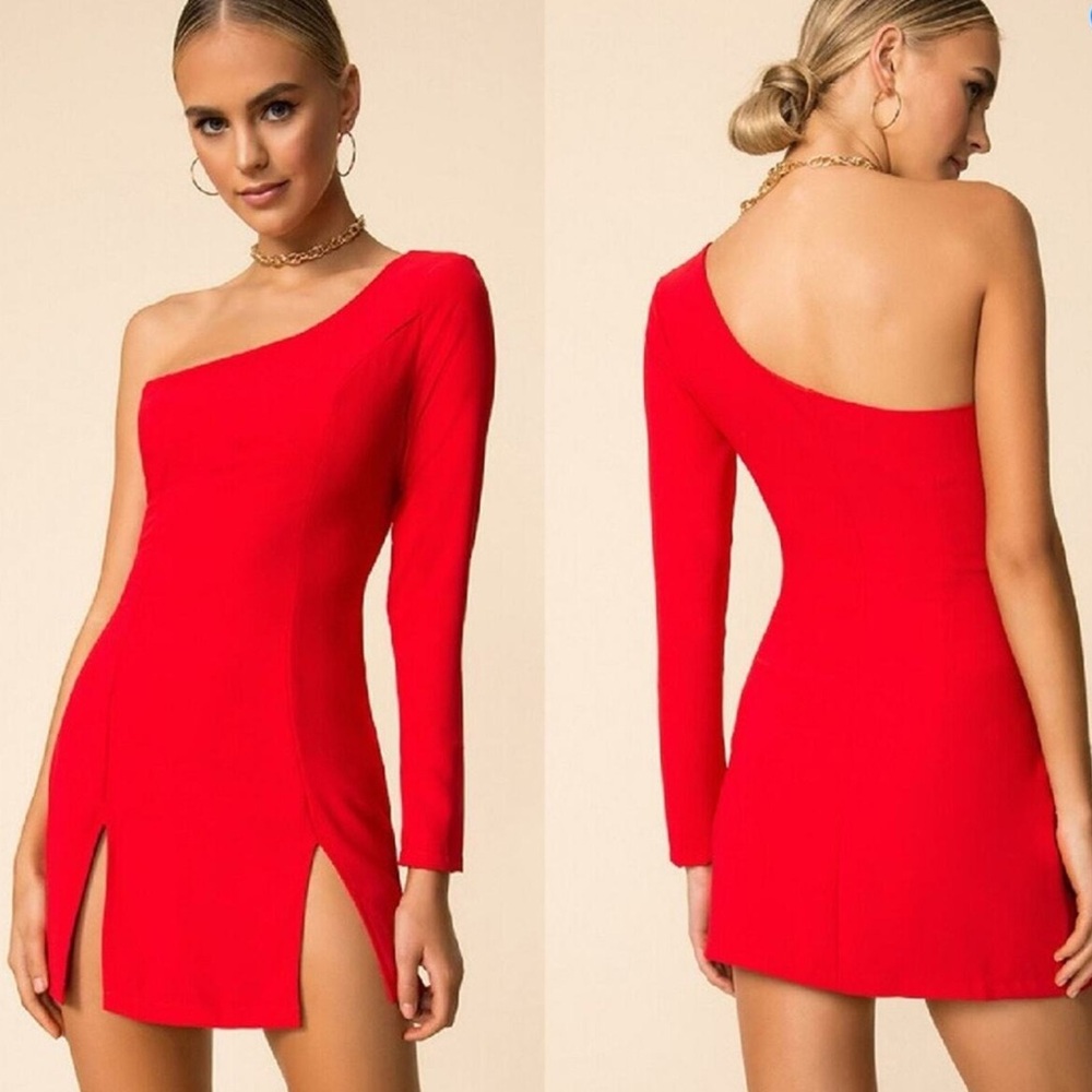 Double slit red dress